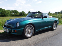 MG RV8 Sports