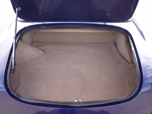 Alvis TE21 Saloon - Image 5