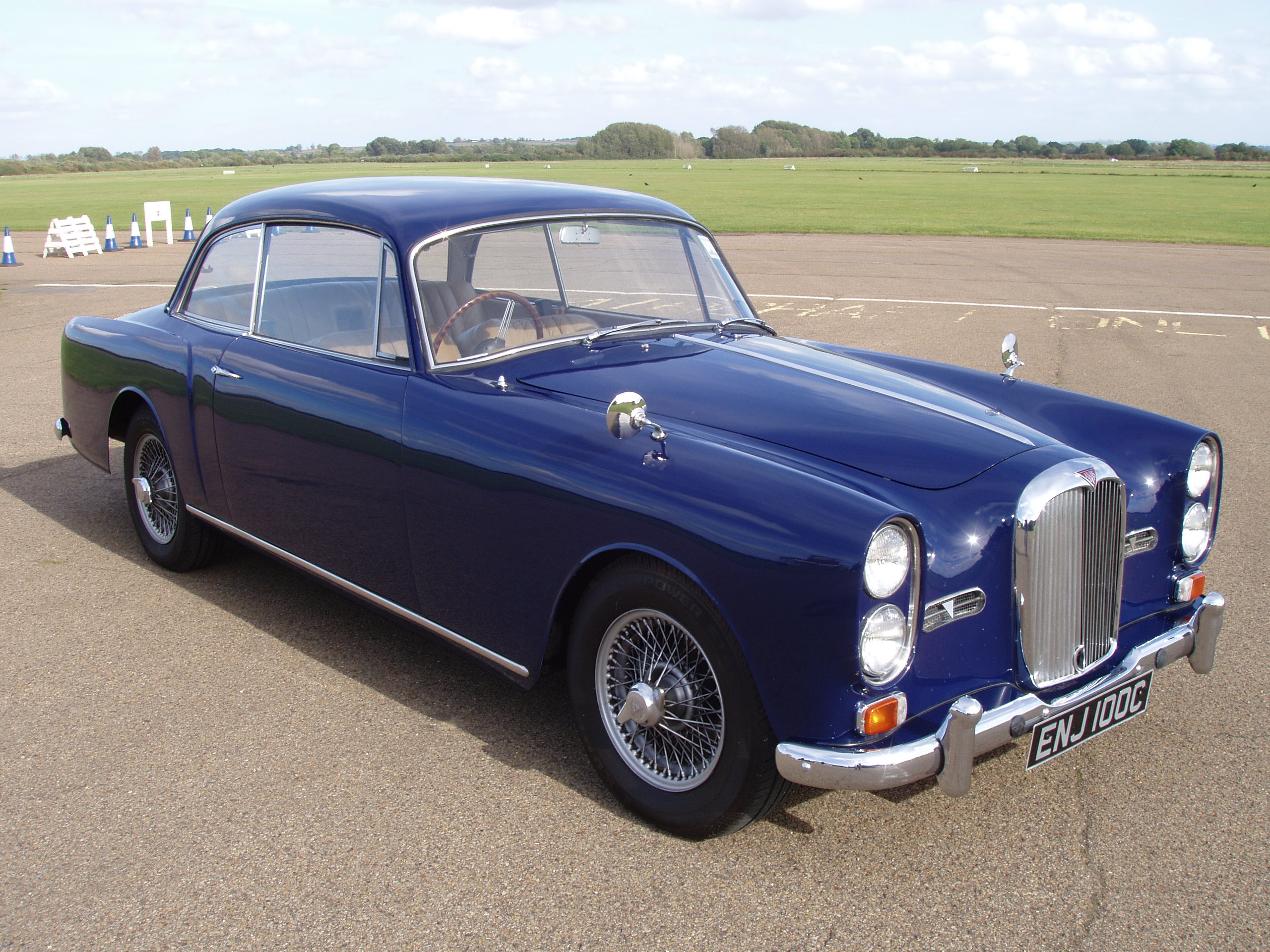 Alvis TE21 Saloon