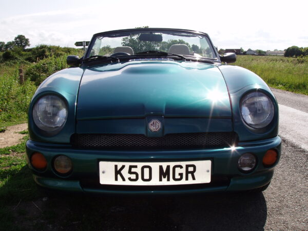 MG RV8 Sports - Image 3