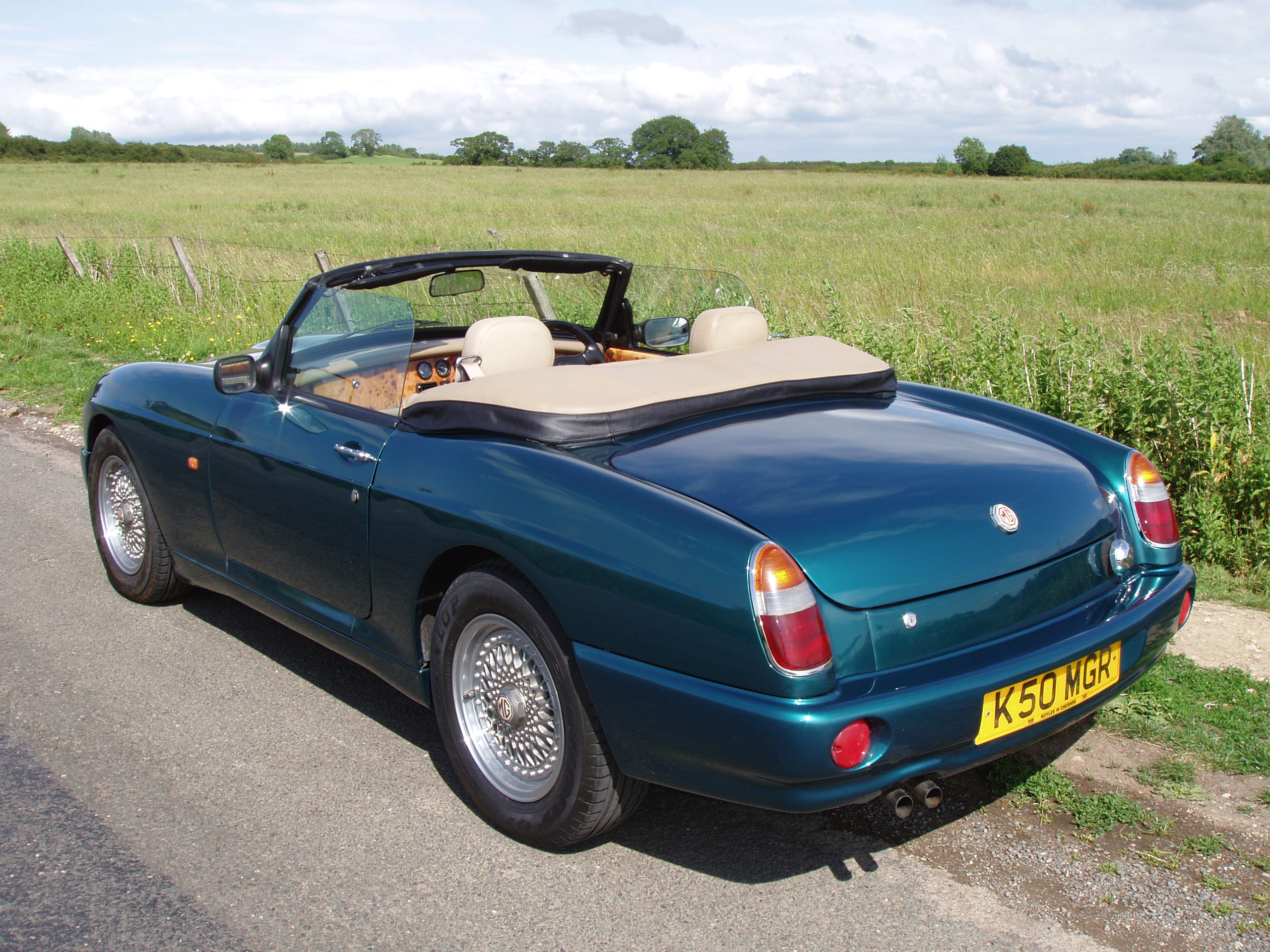MG RV8 Sports - Image 5