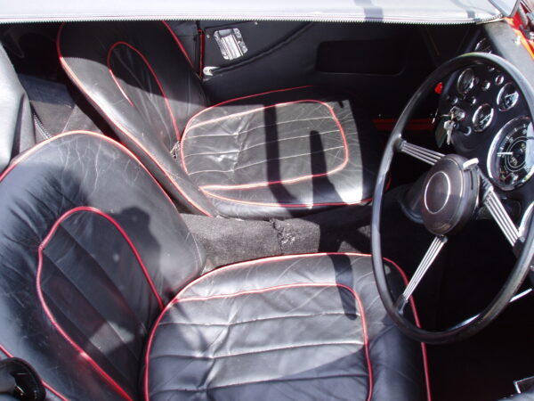 Triumph TR2 2-seat Sports - Image 10