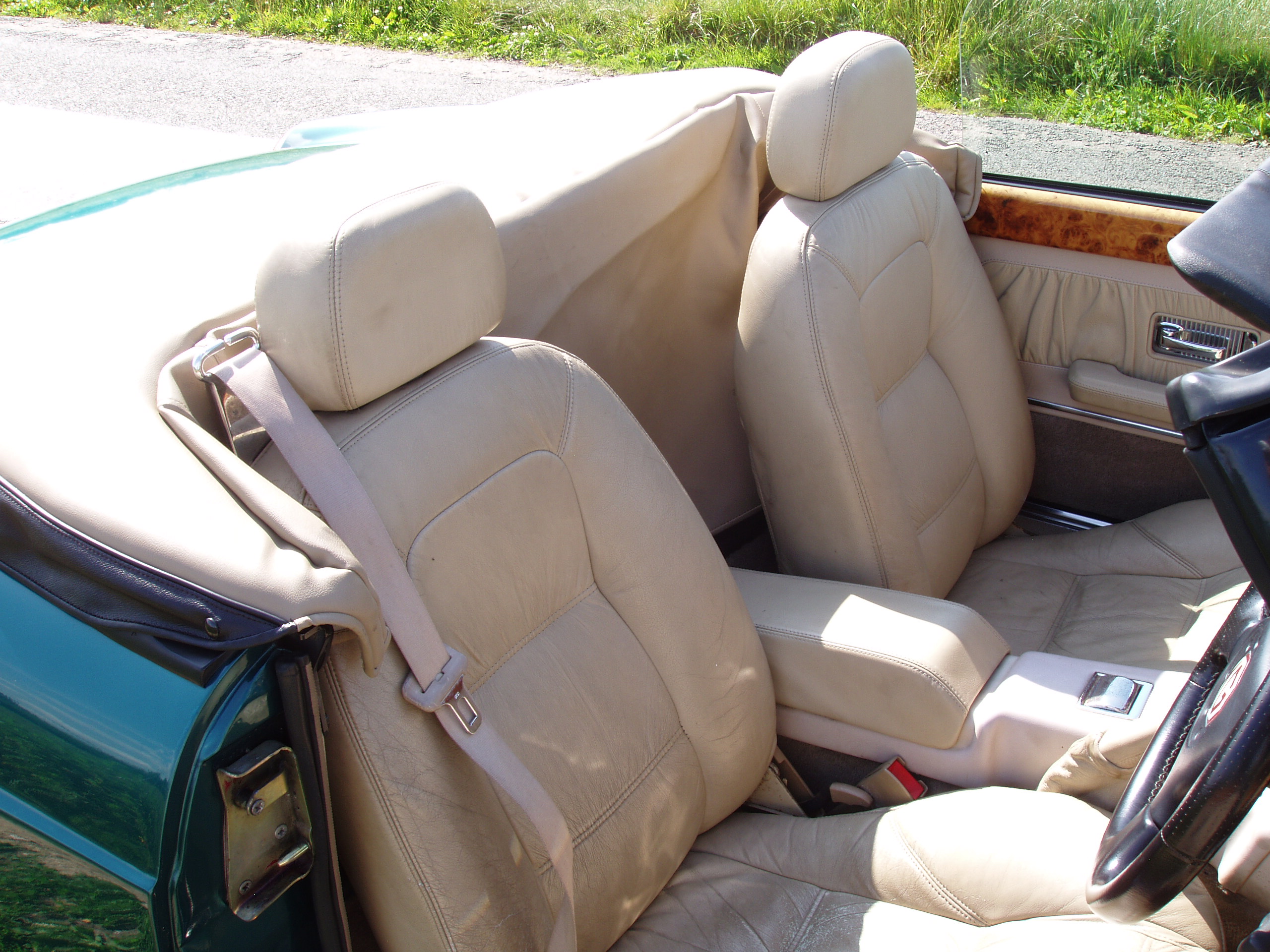 MG RV8 Sports - Image 11