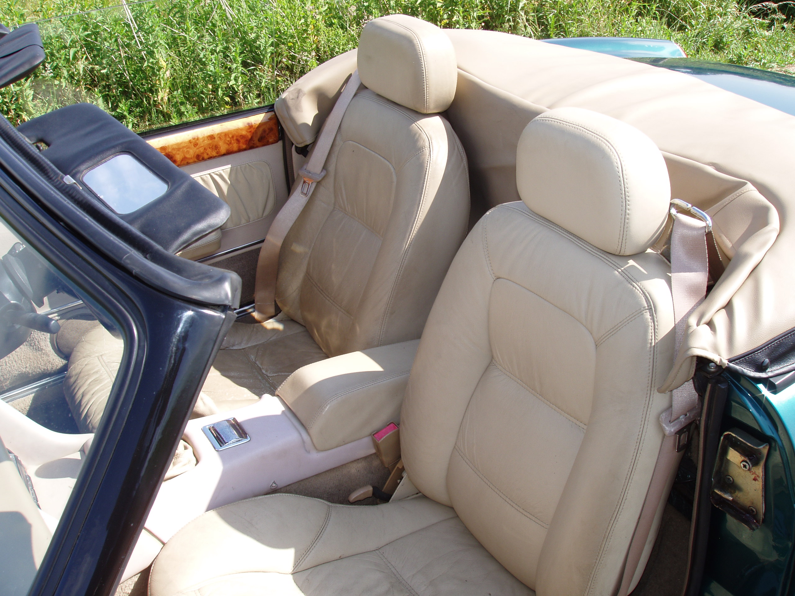 MG RV8 Sports - Image 13