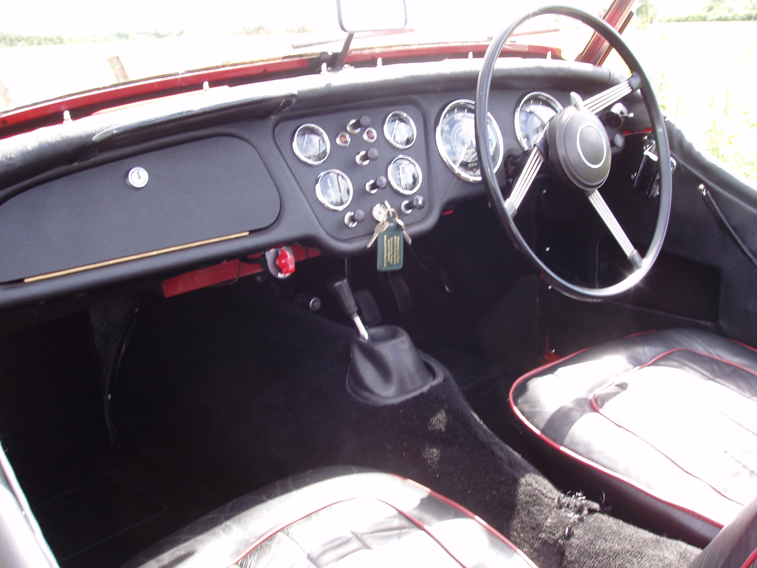 Triumph TR2 2-seat Sports - Image 13