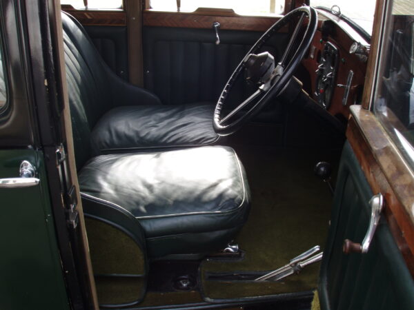 Sunbeam 16 six-light Saloon - Image 14