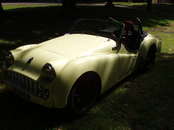 Triumph TR3A - Image 3