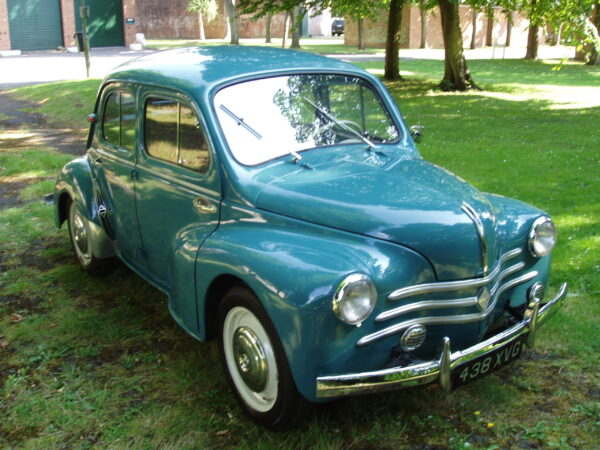Renault 4CV 4-door Saloon