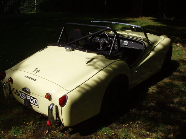 Triumph TR3A - Image 7