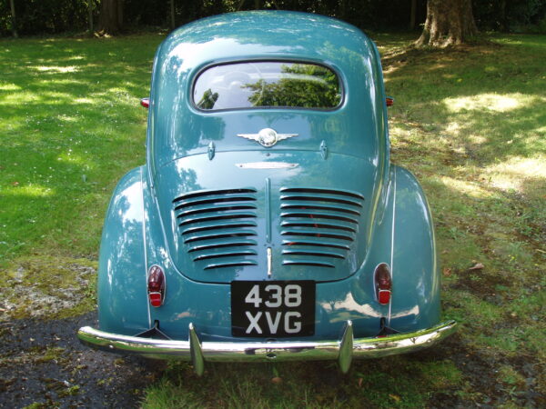 Renault 4CV 4-door Saloon - Image 5