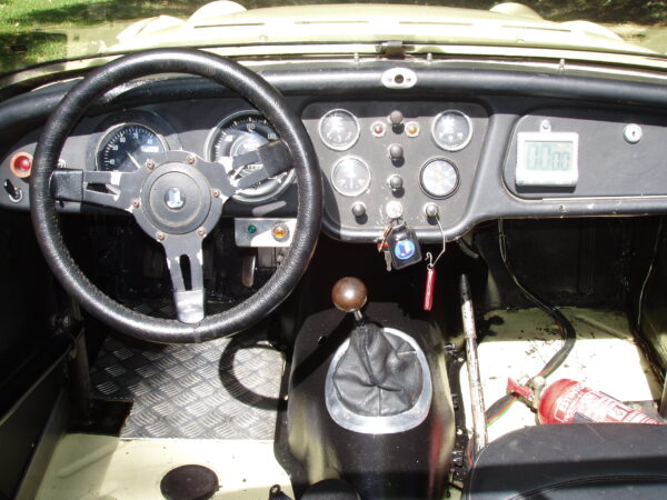 Triumph TR3A - Image 13