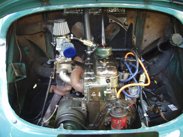 Renault 4CV 4-door Saloon - Image 12