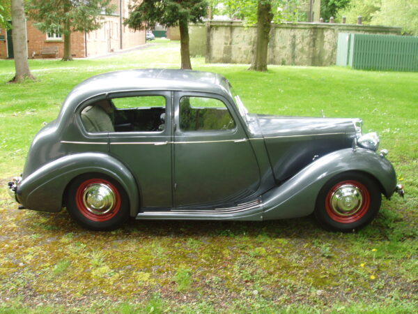 Sunbeam Talbot Ten 4-door Saloon - Image 8