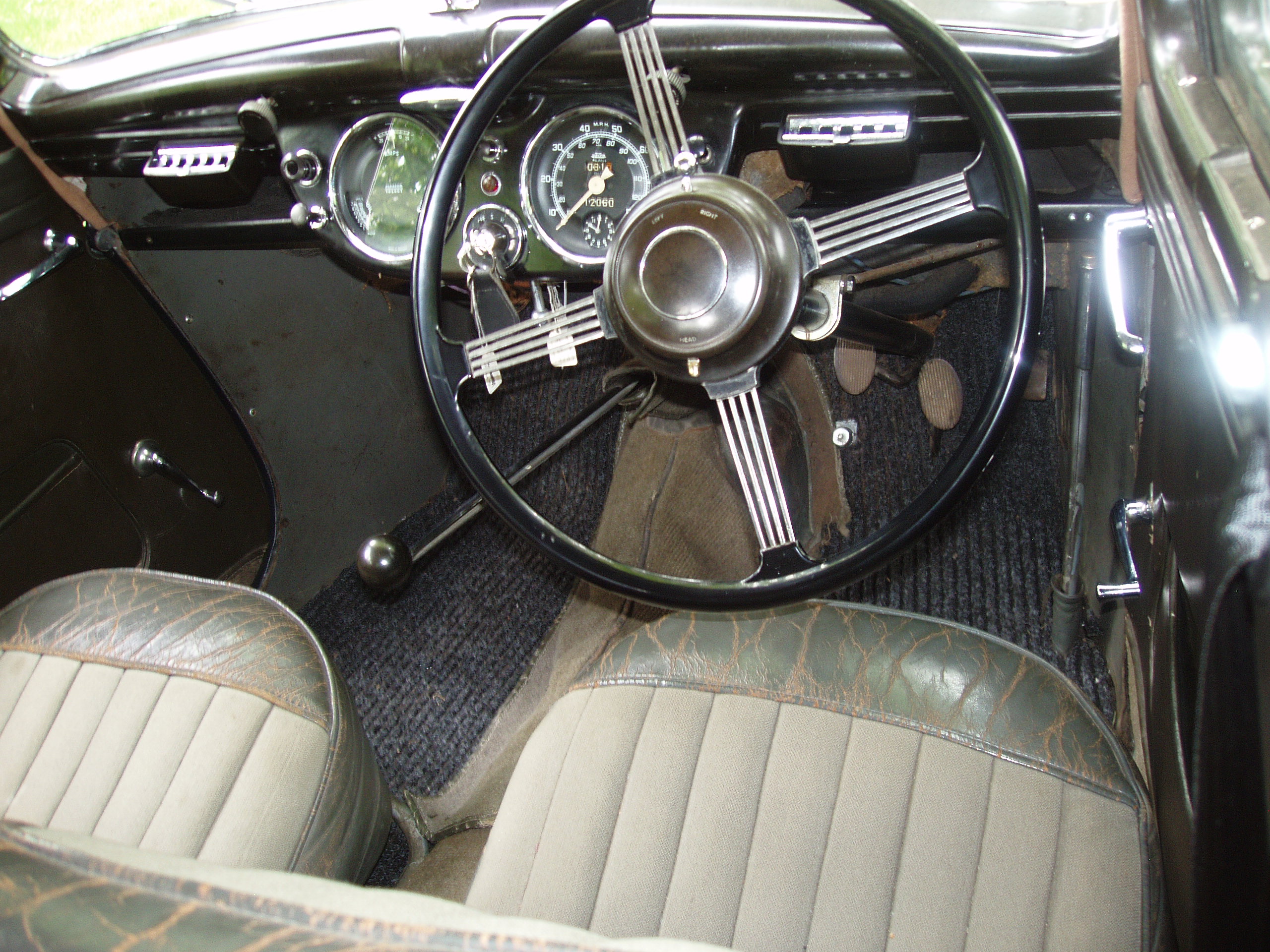 Sunbeam Talbot Ten 4-door Saloon - Image 9