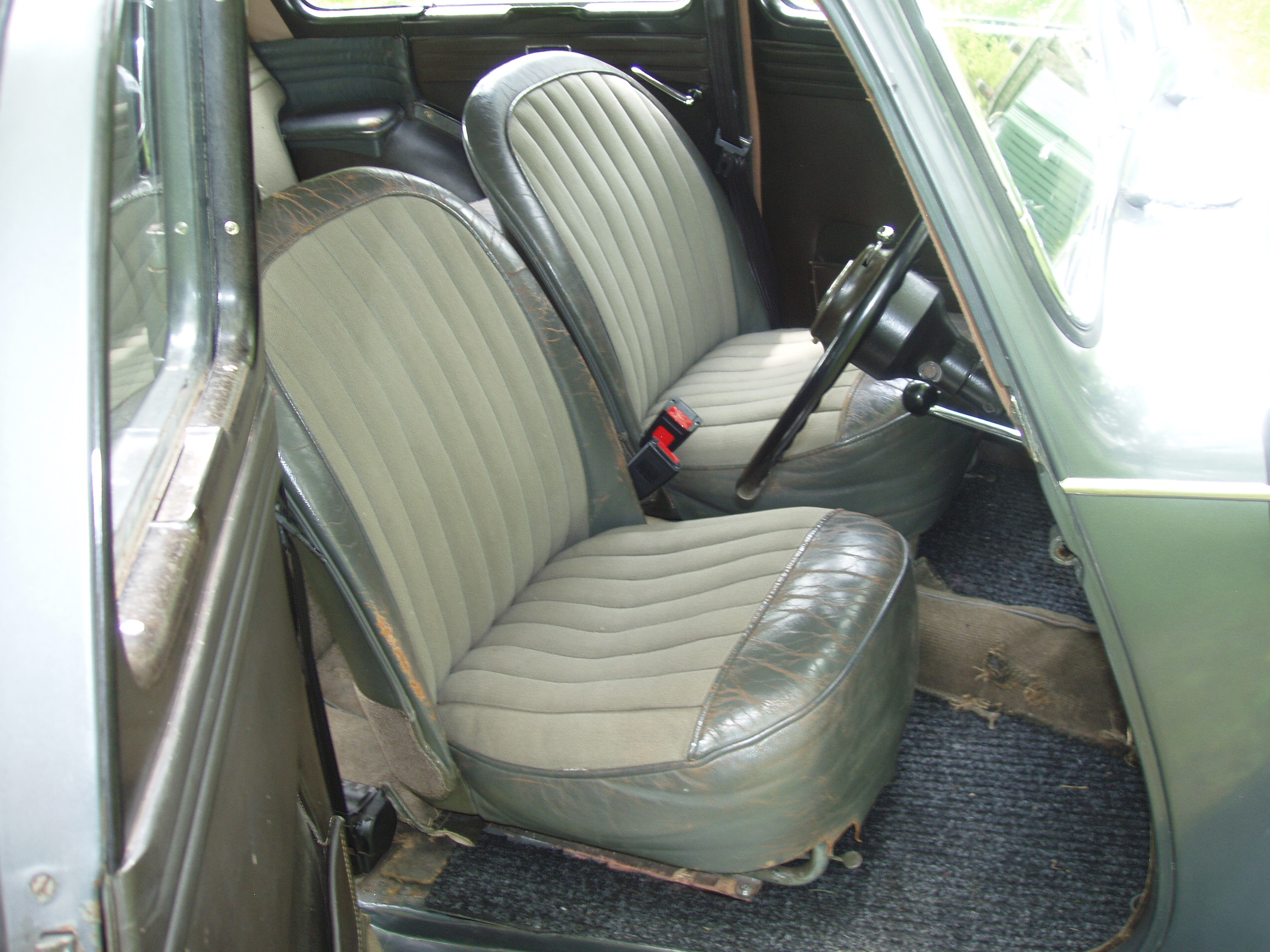 Sunbeam Talbot Ten 4-door Saloon - Image 10