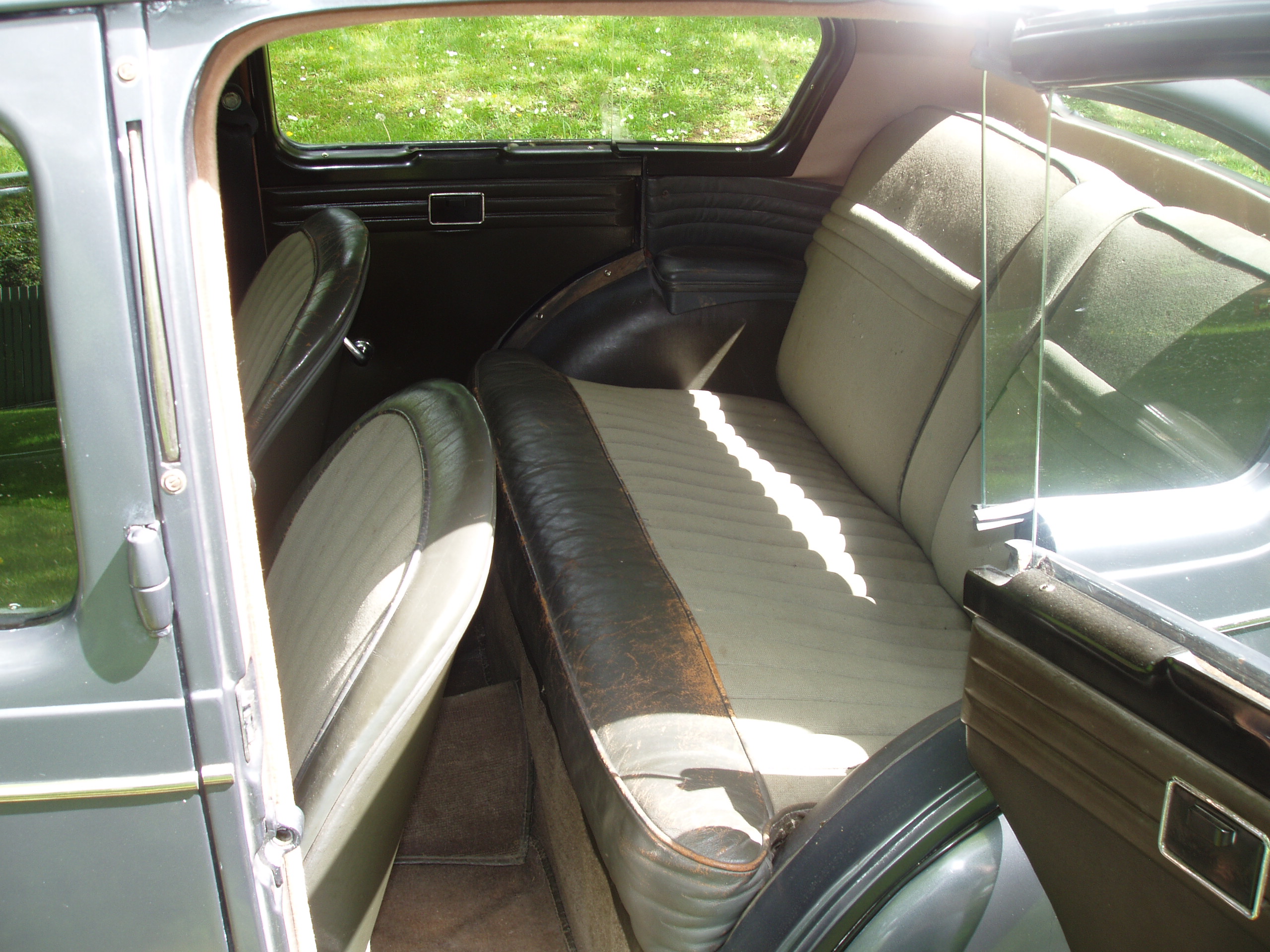 Sunbeam Talbot Ten 4-door Saloon - Image 13