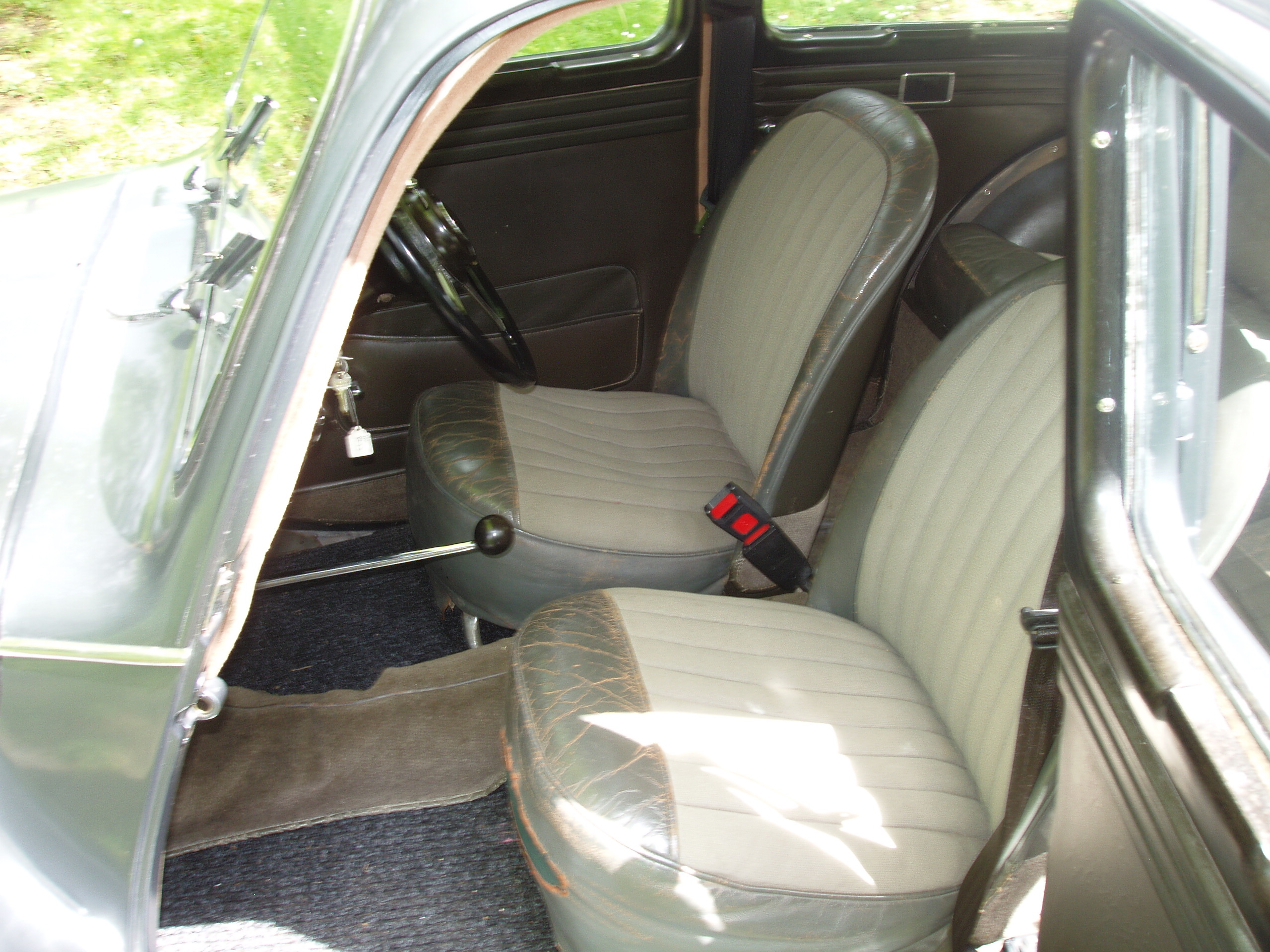 Sunbeam Talbot Ten 4-door Saloon - Image 15