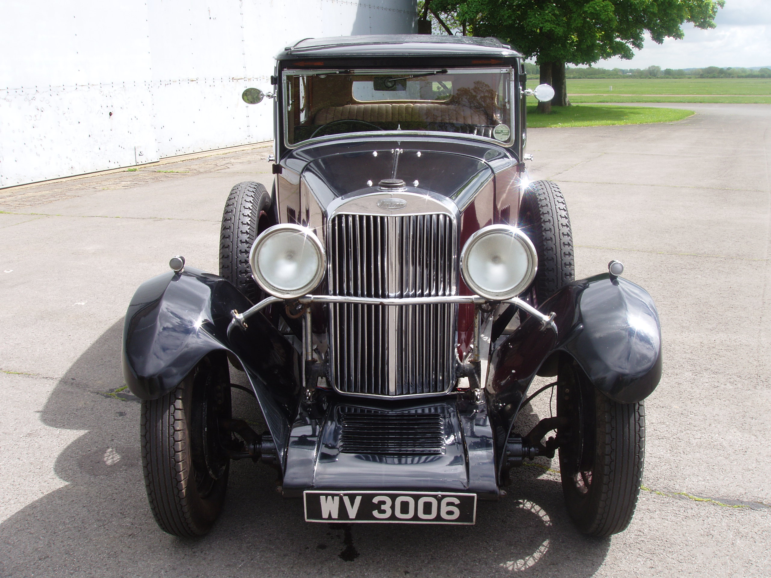 Sunbeam 18 hp Six-light Saloon