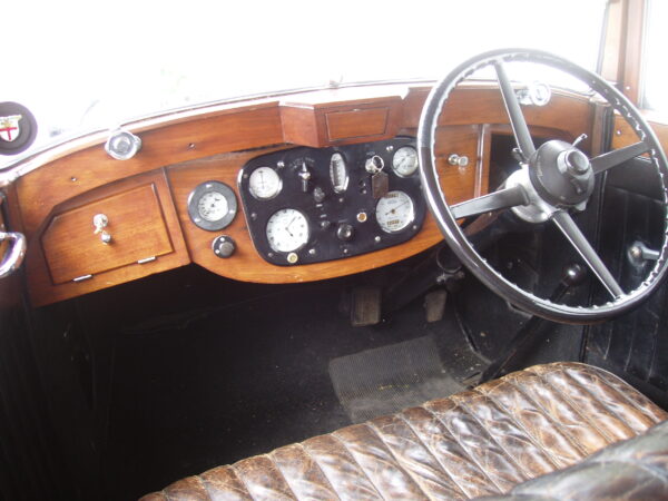 Sunbeam 18 hp Six-light Saloon - Image 9