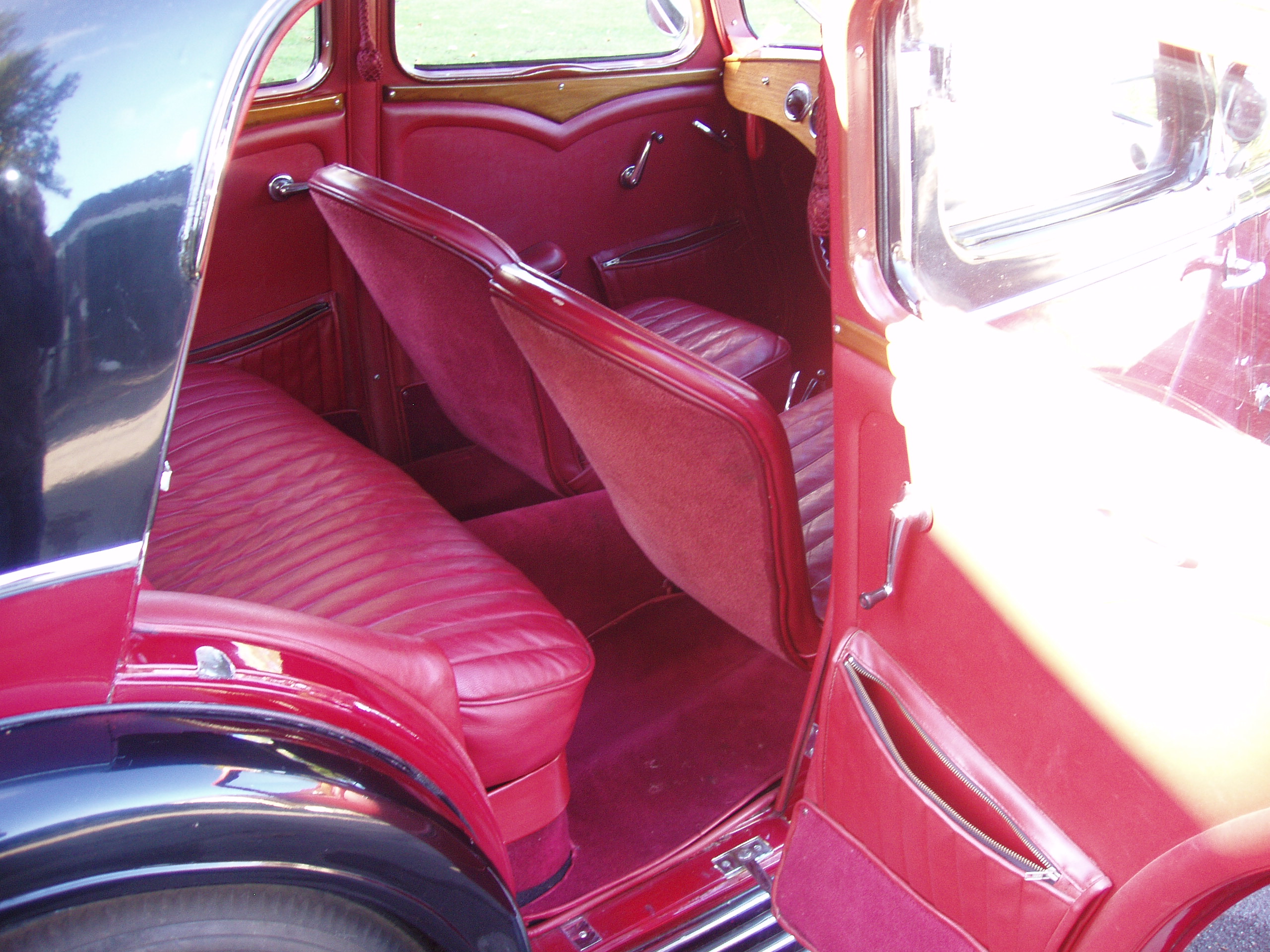 Triumph Gloria Vitesse - Image 11