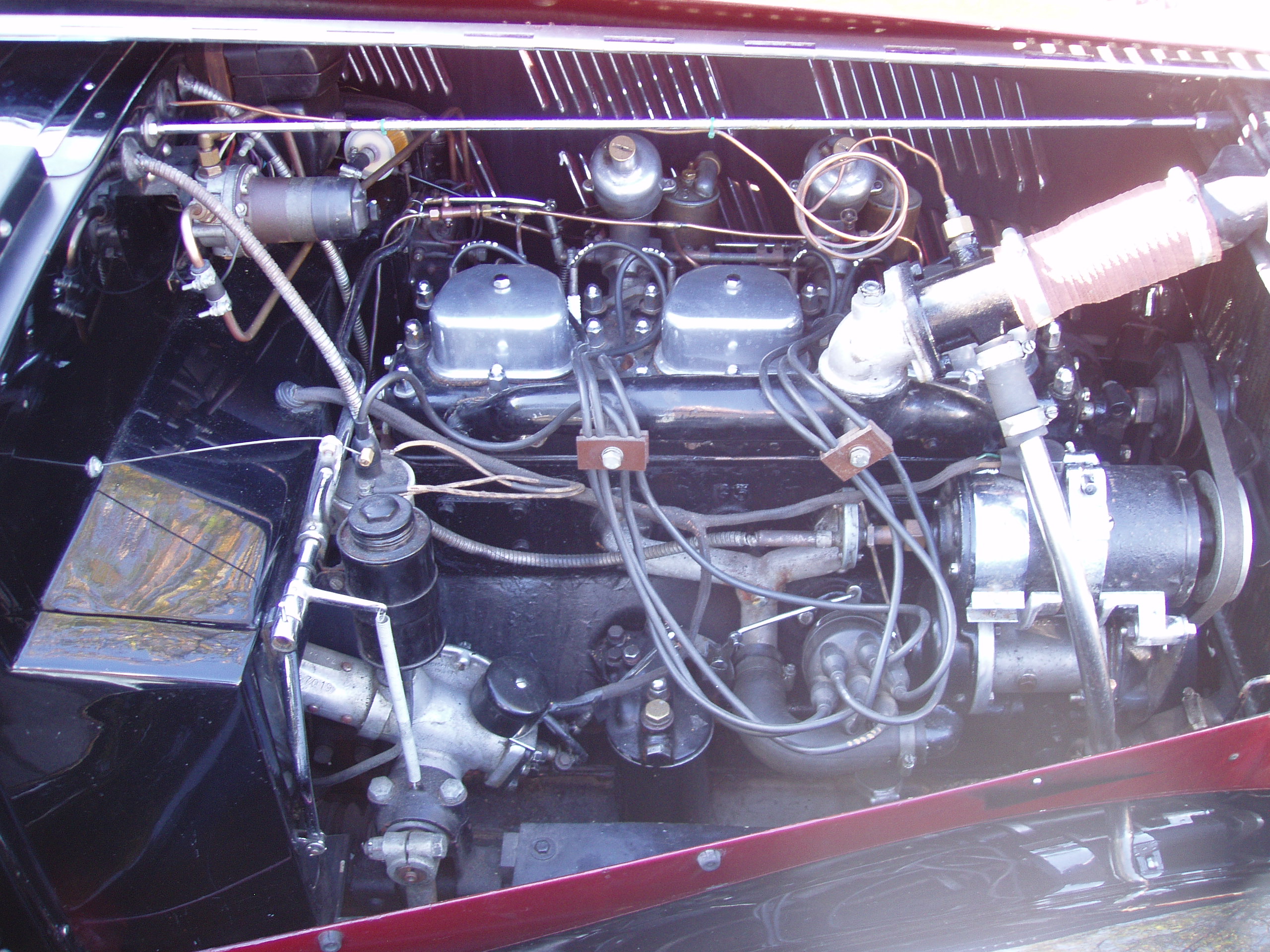 Triumph Gloria Vitesse - Image 14