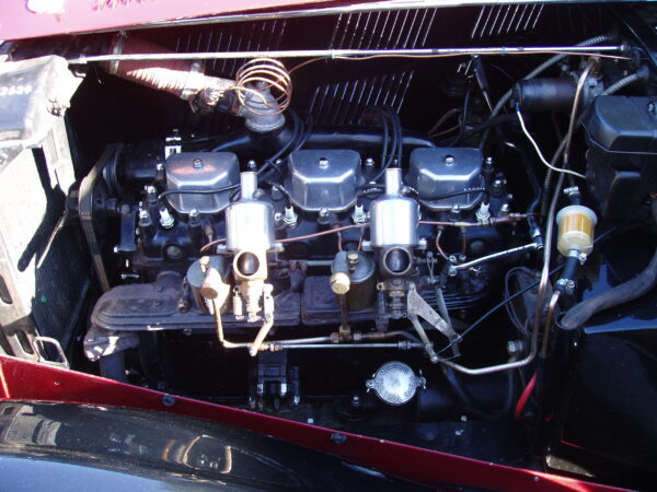 Triumph Gloria Vitesse - Image 17