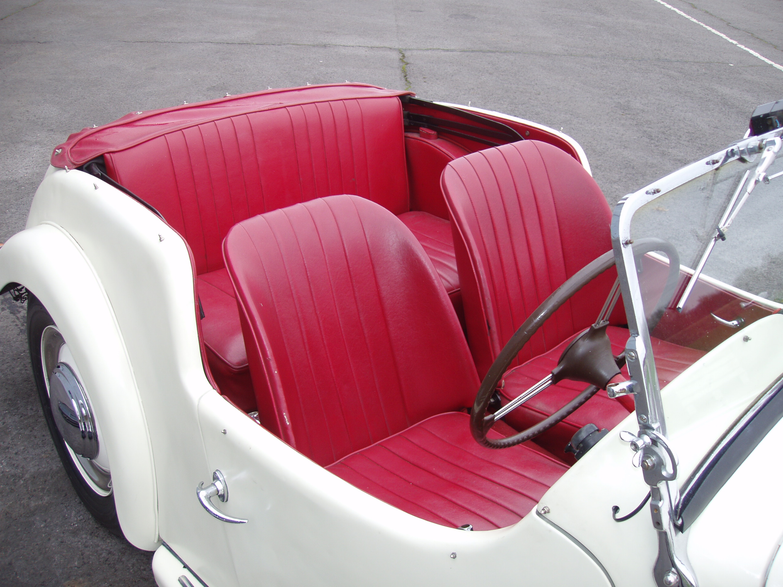 Singer 4AD tourer - Image 11