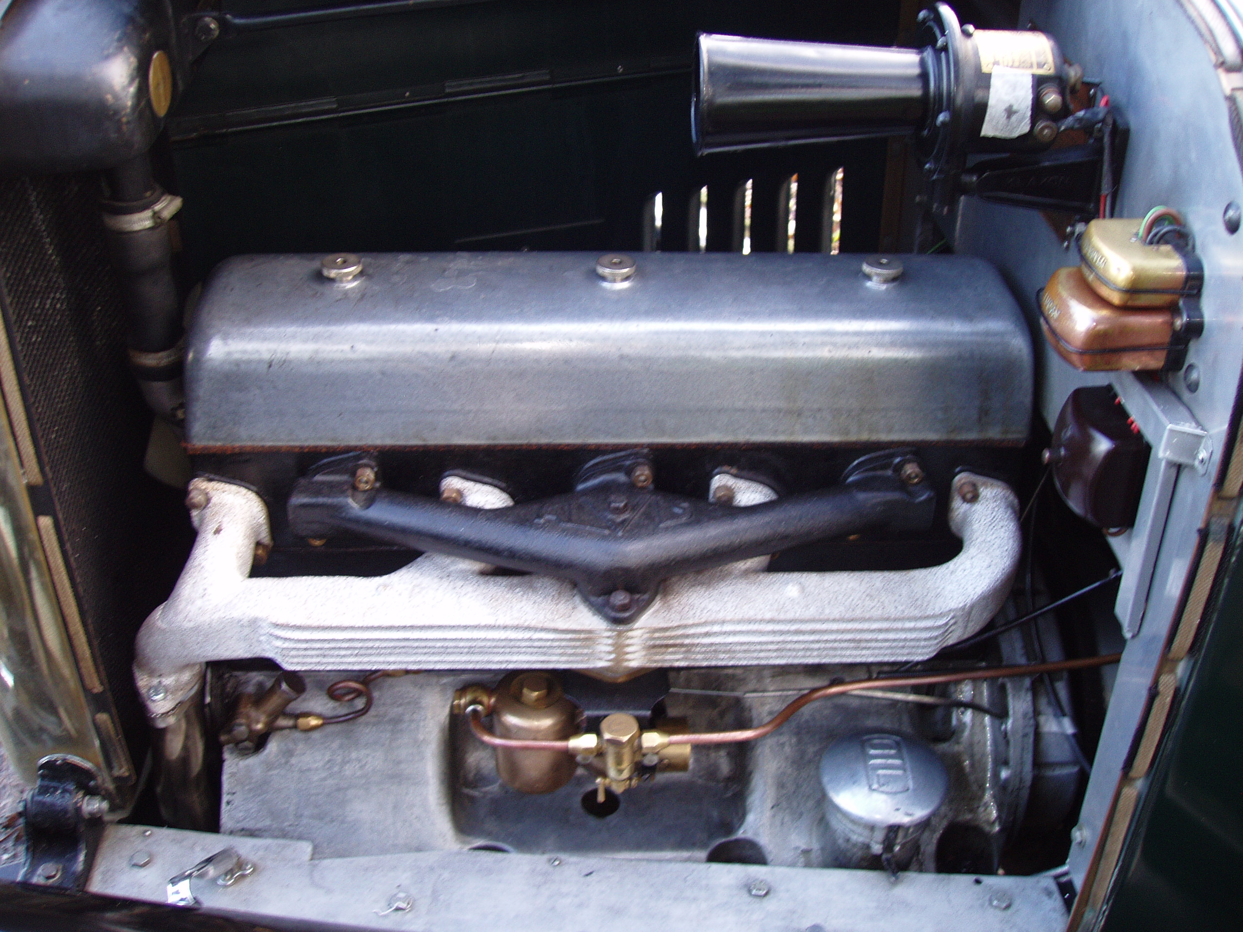 Alvis 14.75 Beetleback - Image 4