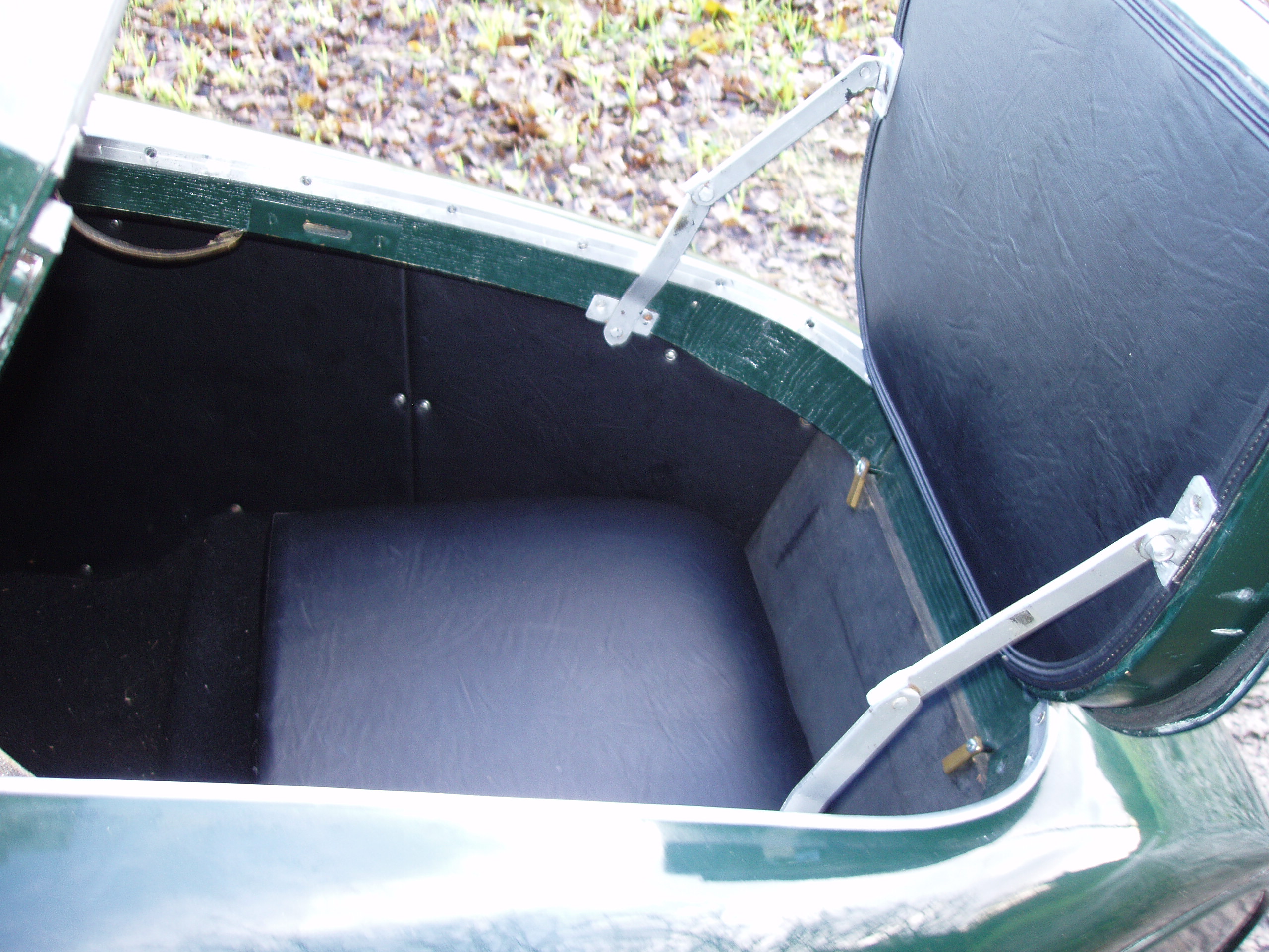 Alvis 14.75 Beetleback - Image 5