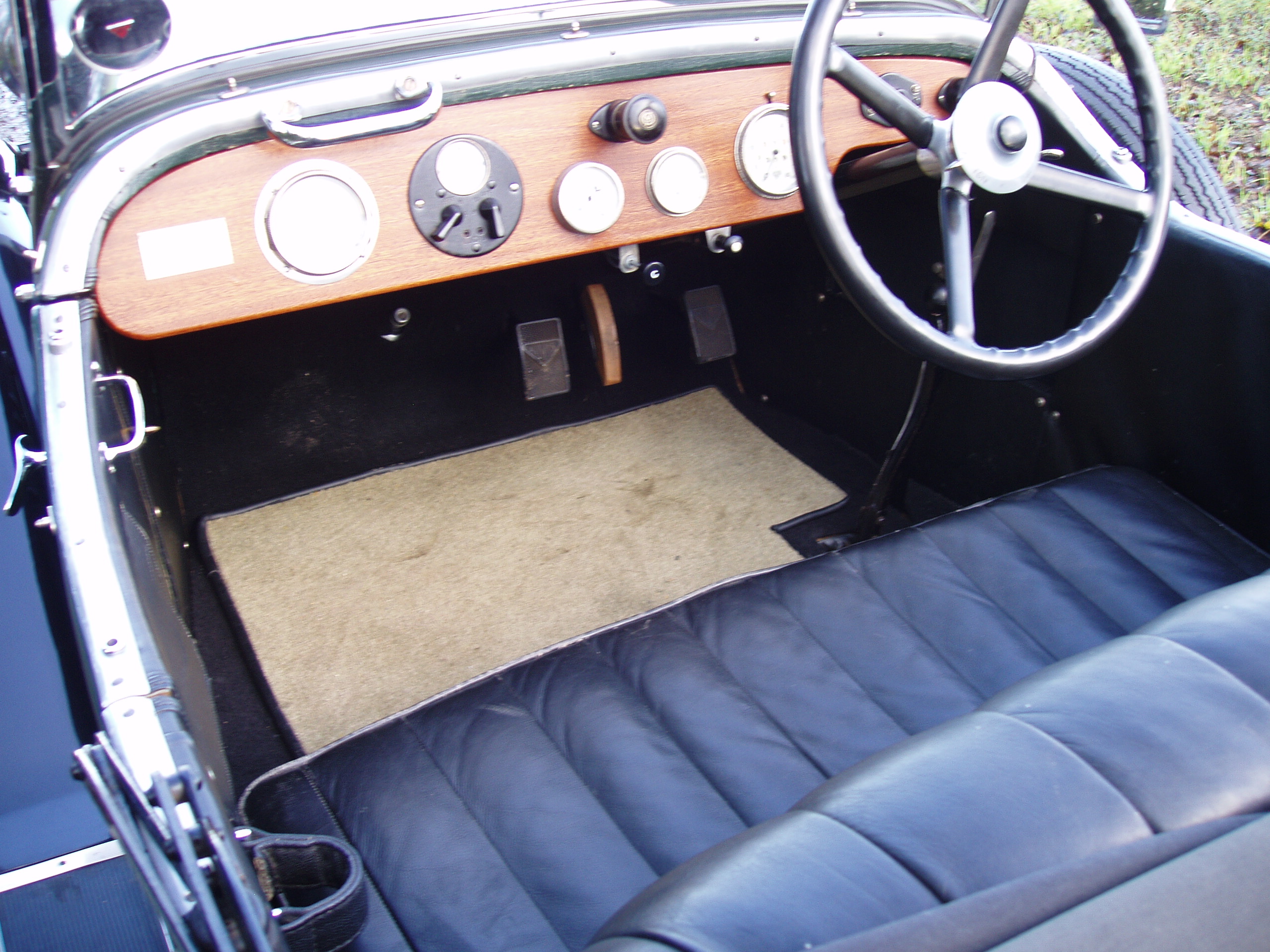 Alvis 14.75 Beetleback - Image 6