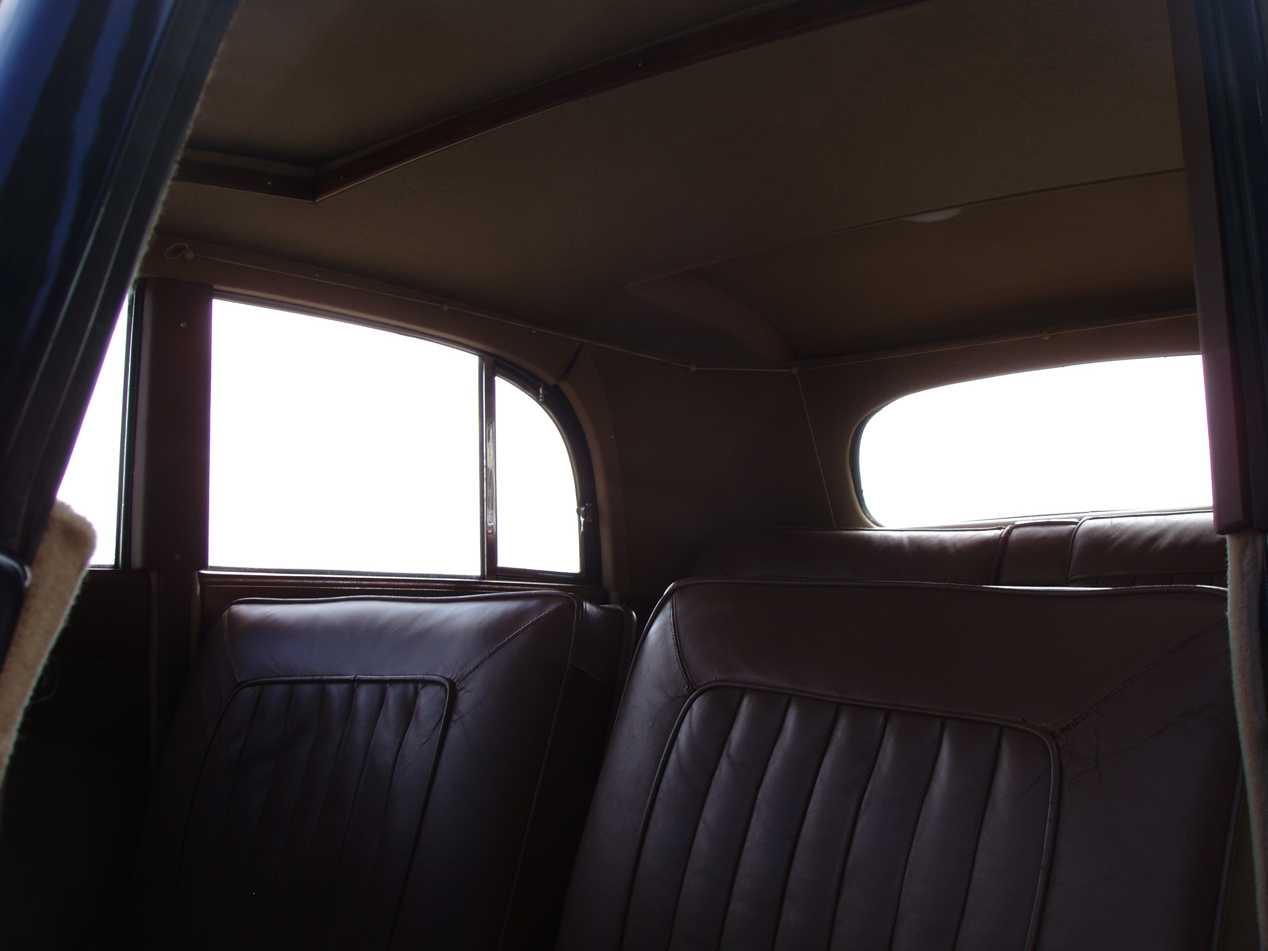 Alvis TC21/100 Saloon - Image 10