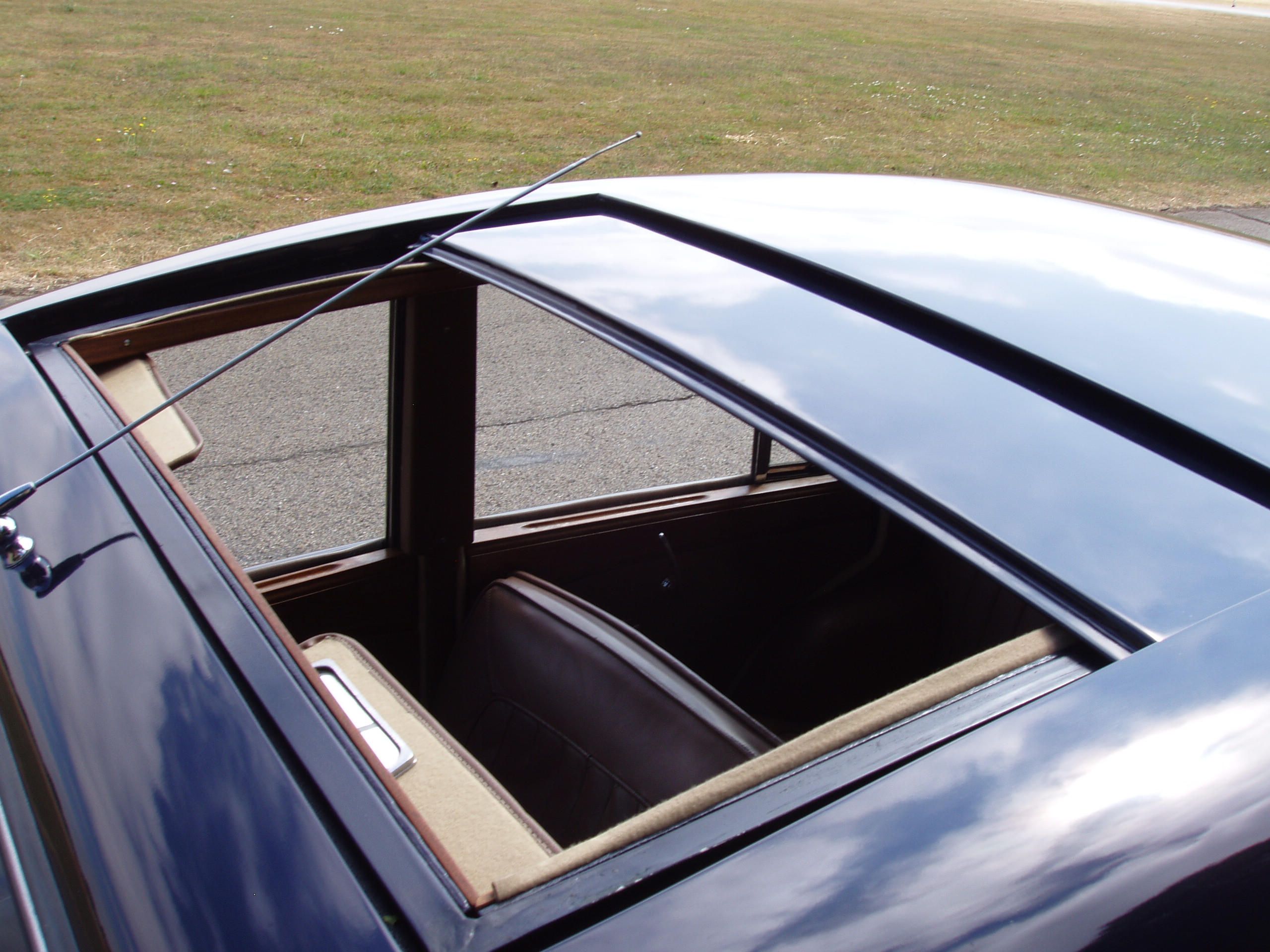 Alvis TC21/100 Saloon - Image 16