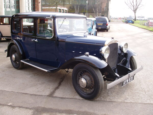 Austin 18 Carlton saloon