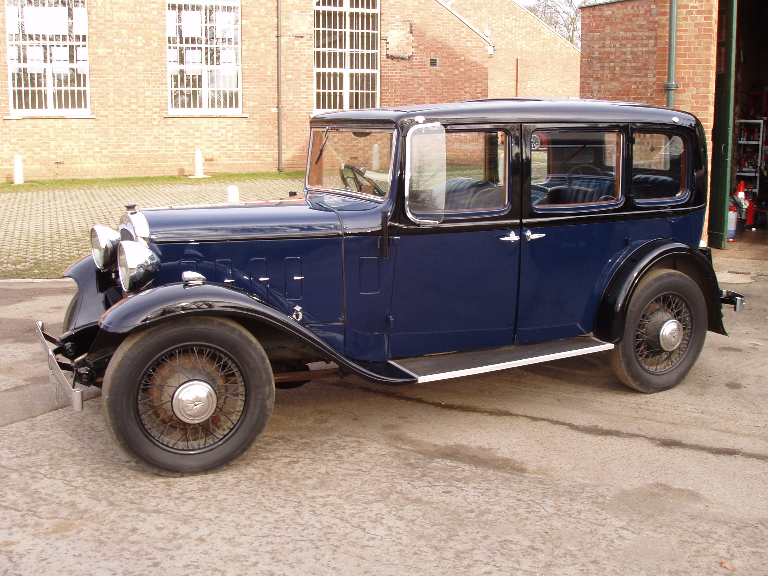 Austin 18 Carlton saloon - Image 3