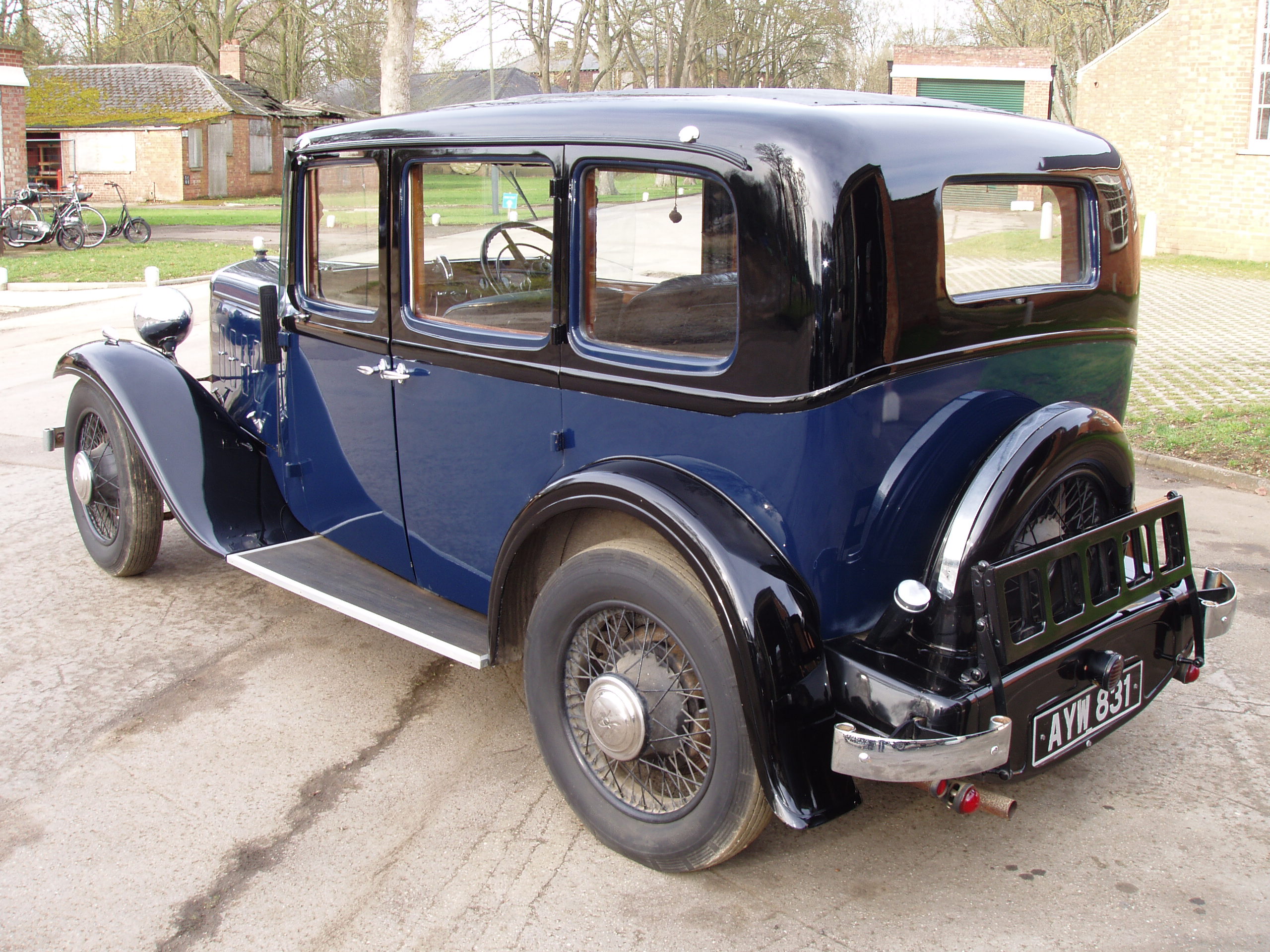 Austin 18 Carlton saloon - Image 4