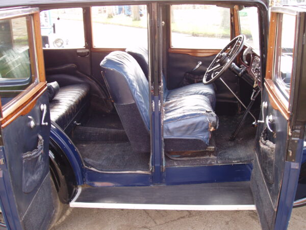 Austin 18 Carlton saloon - Image 16