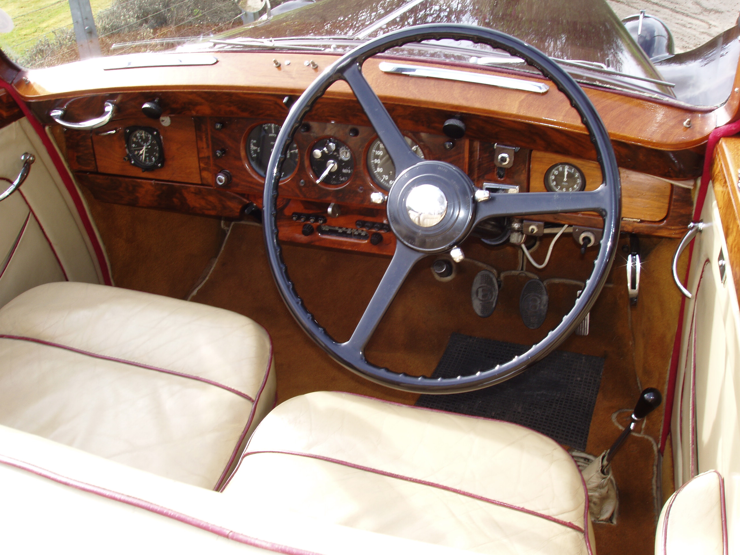 Bentley Mk VI Dhc by Park Ward - Image 8