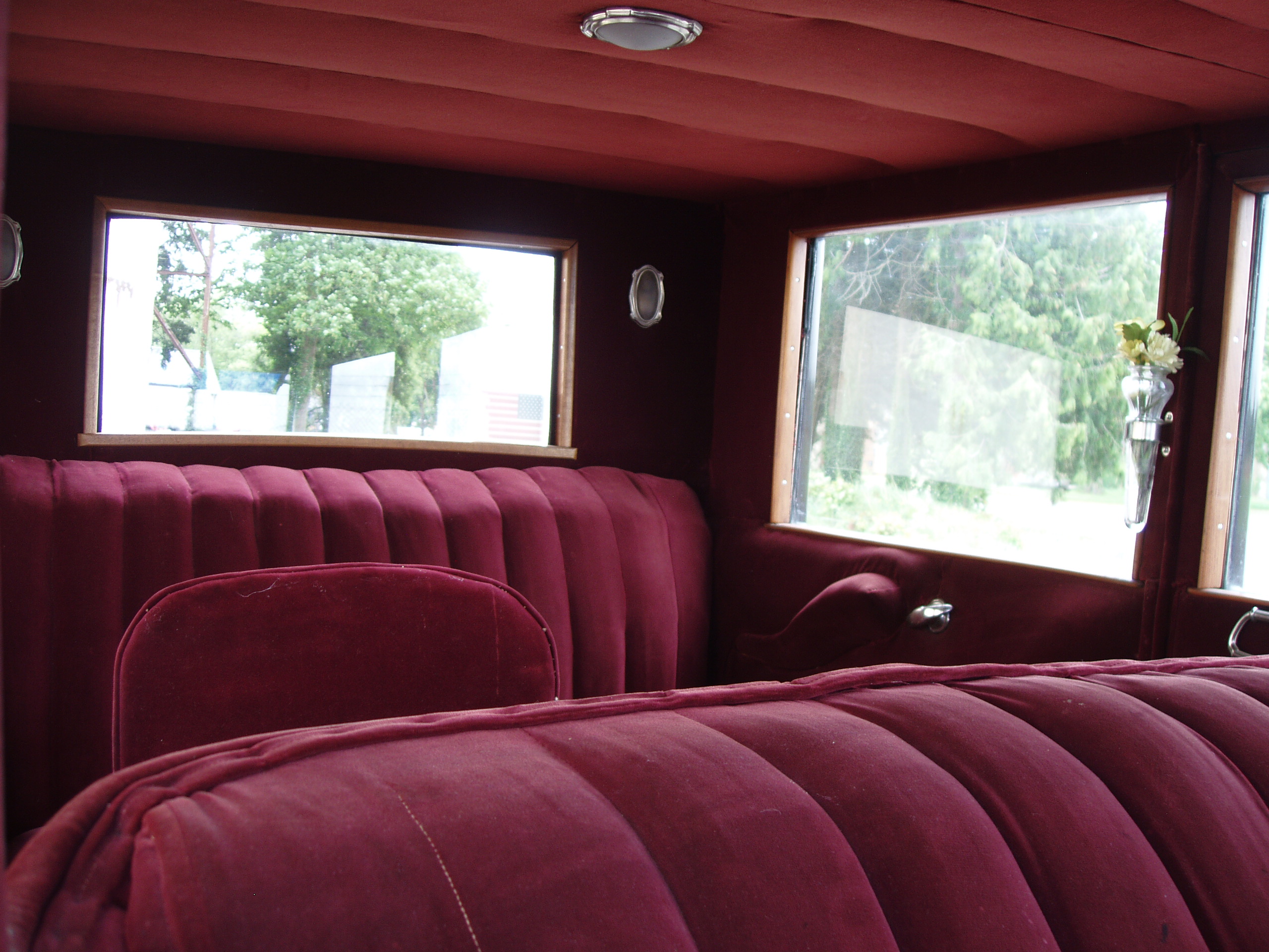 Cadillac V8 Town Sedan V61 - Image 10