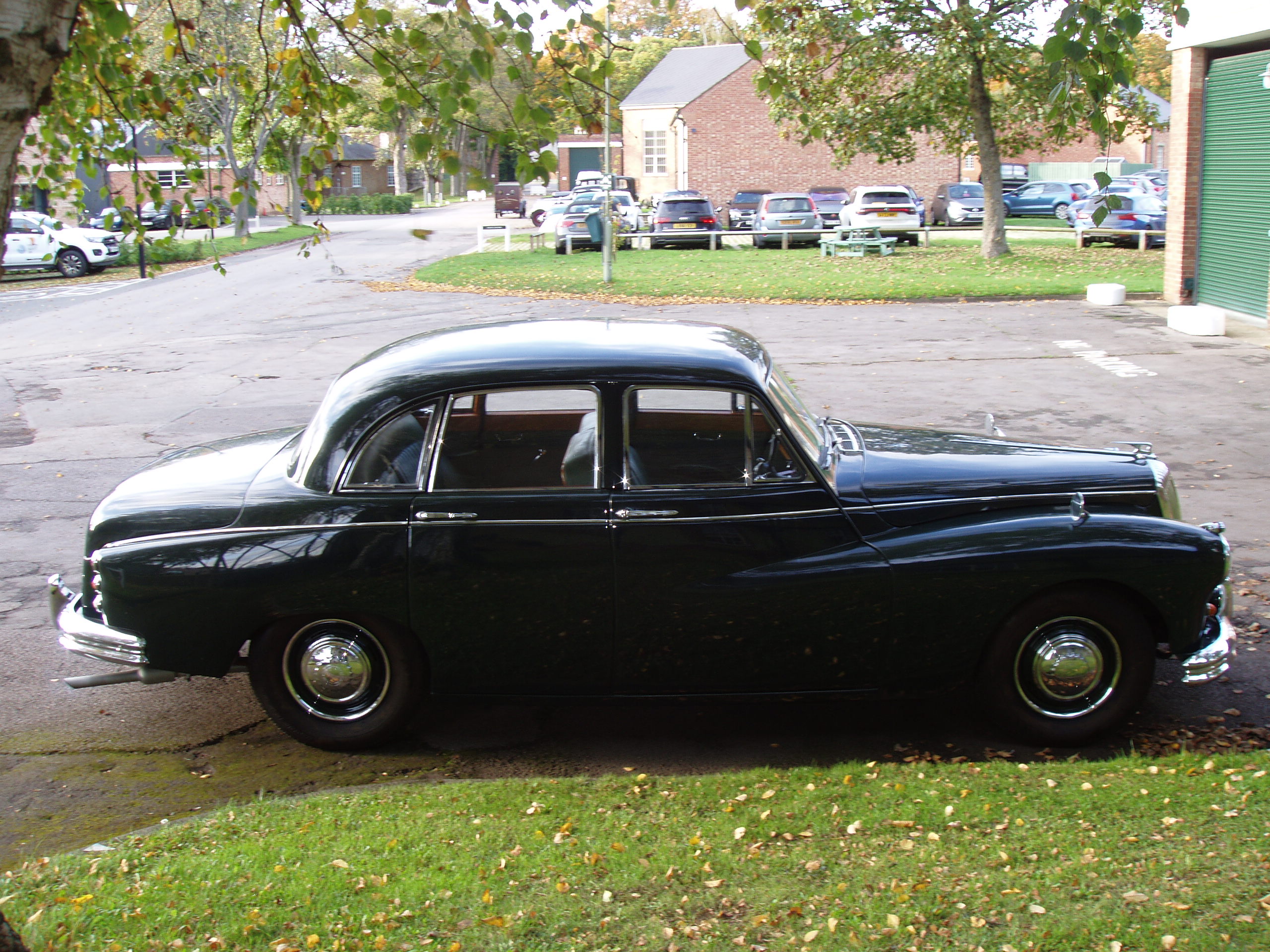 Daimler Majestic Major - Image 8