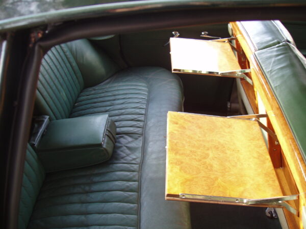 Daimler Majestic Major - Image 12