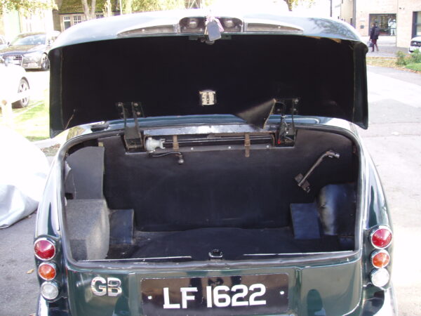 Daimler Majestic Major - Image 21