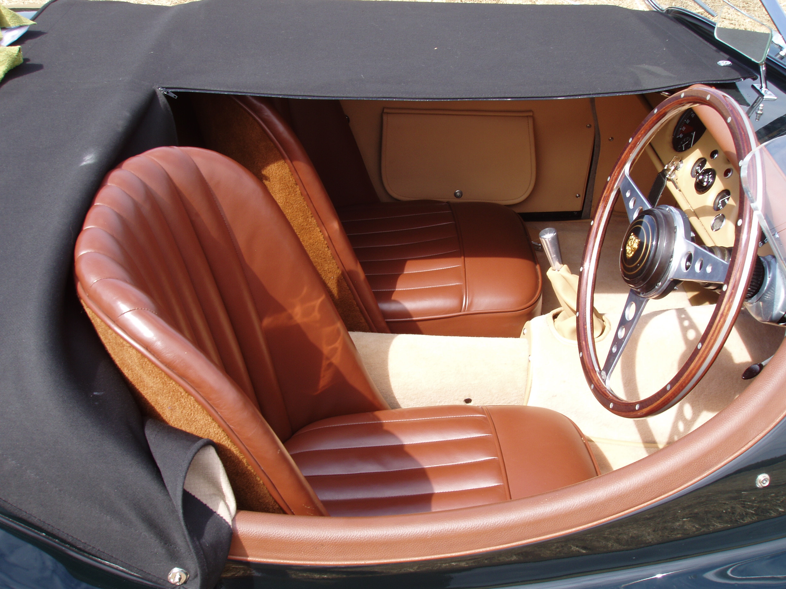 Jaguar XK120 Aluminium Bodied Roadster - Image 10