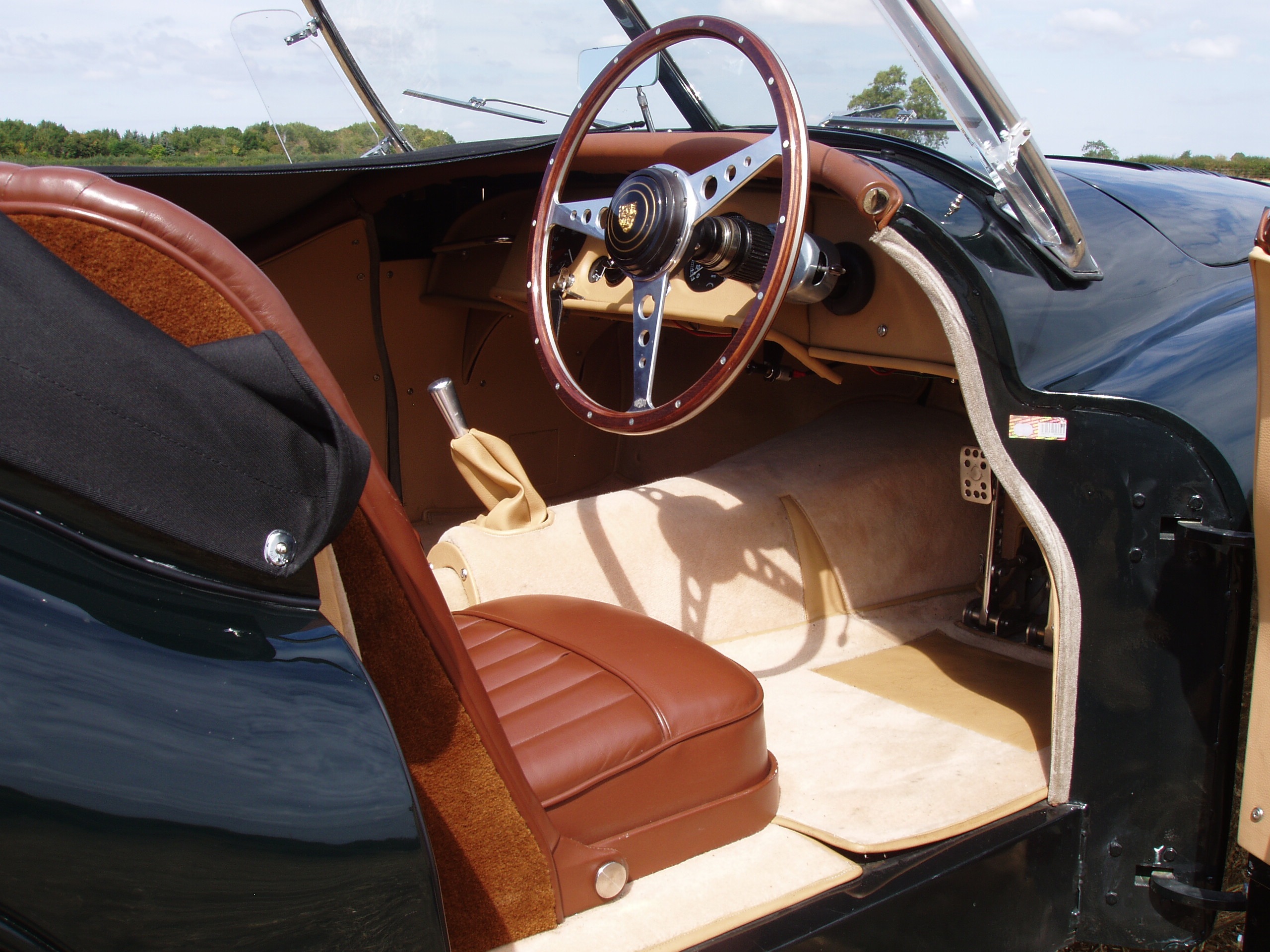 Jaguar XK120 Aluminium Bodied Roadster - Image 11