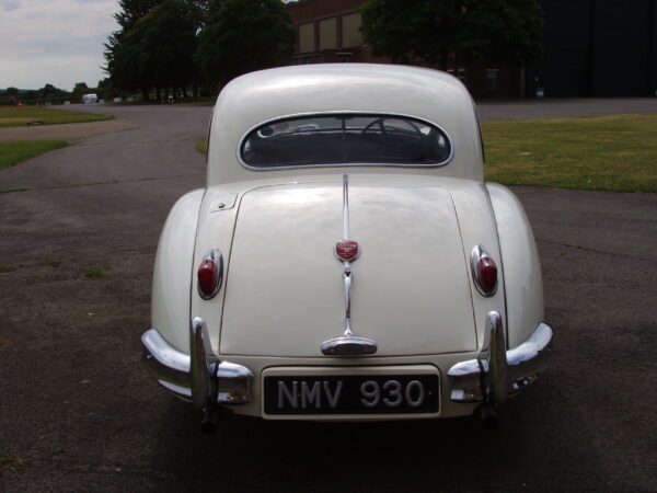 Jaguar XK140 Fixed Head Coupe - Image 7