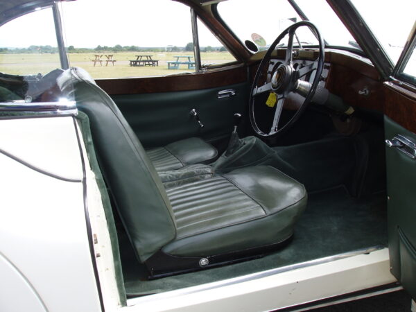 Jaguar XK140 Fixed Head Coupe - Image 14
