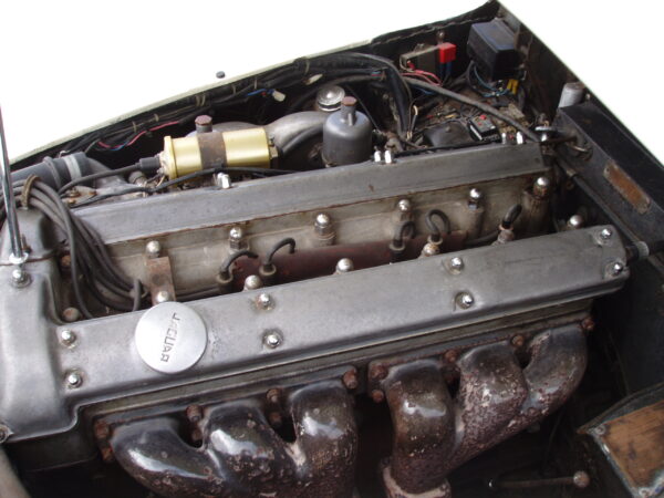 Jaguar XK140 Fixed Head Coupe - Image 17