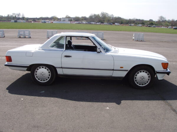 Mercedes Benz 420SL - Image 6