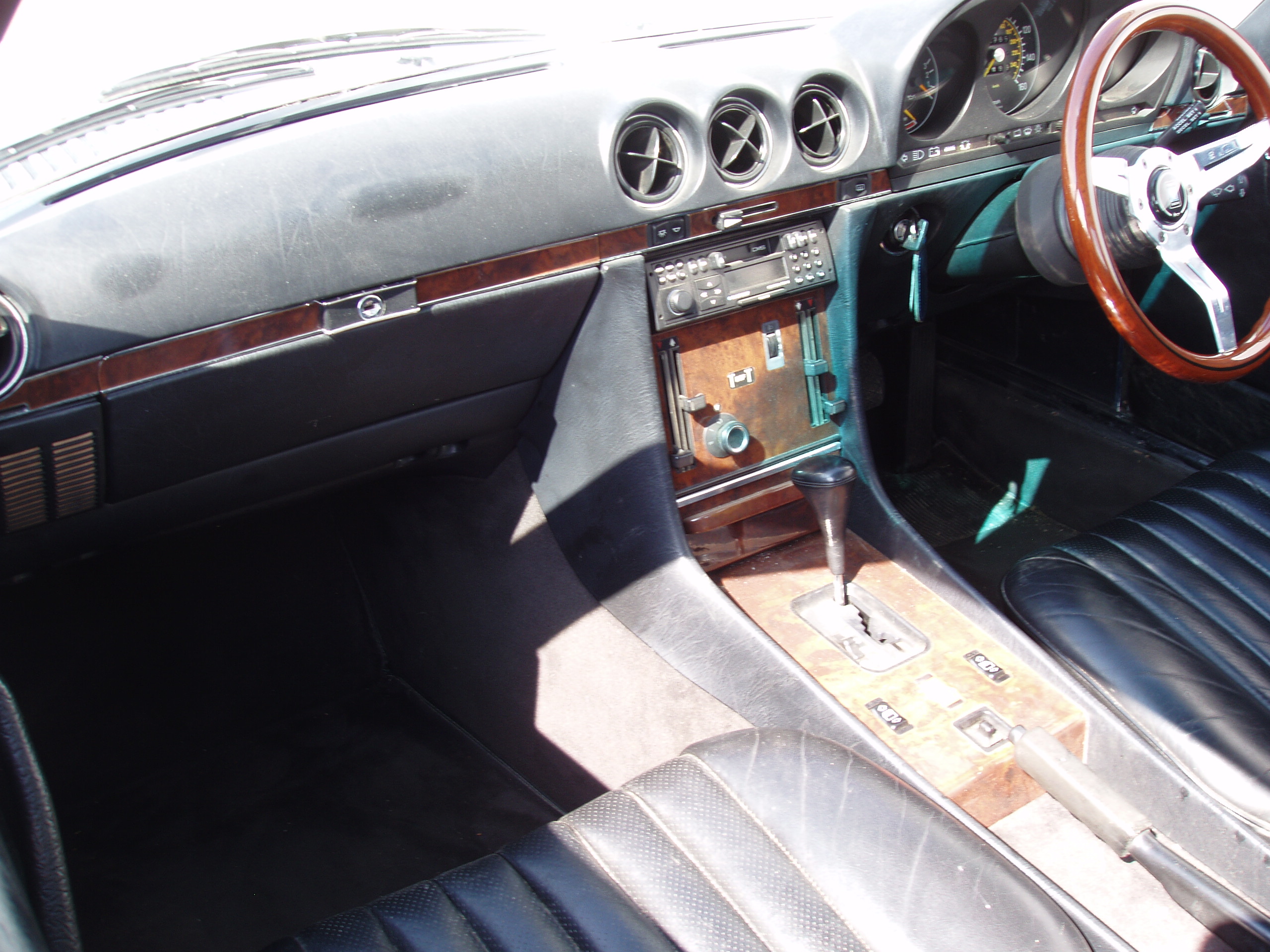 Mercedes Benz 420SL - Image 10
