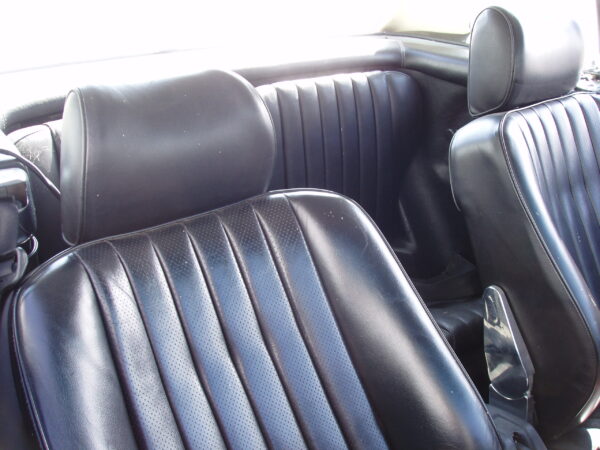 Mercedes Benz 420SL - Image 12