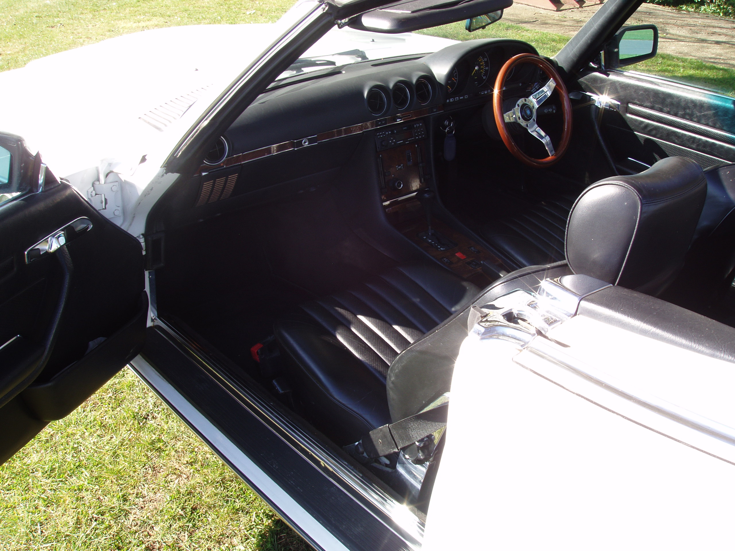 Mercedes Benz 420SL - Image 24